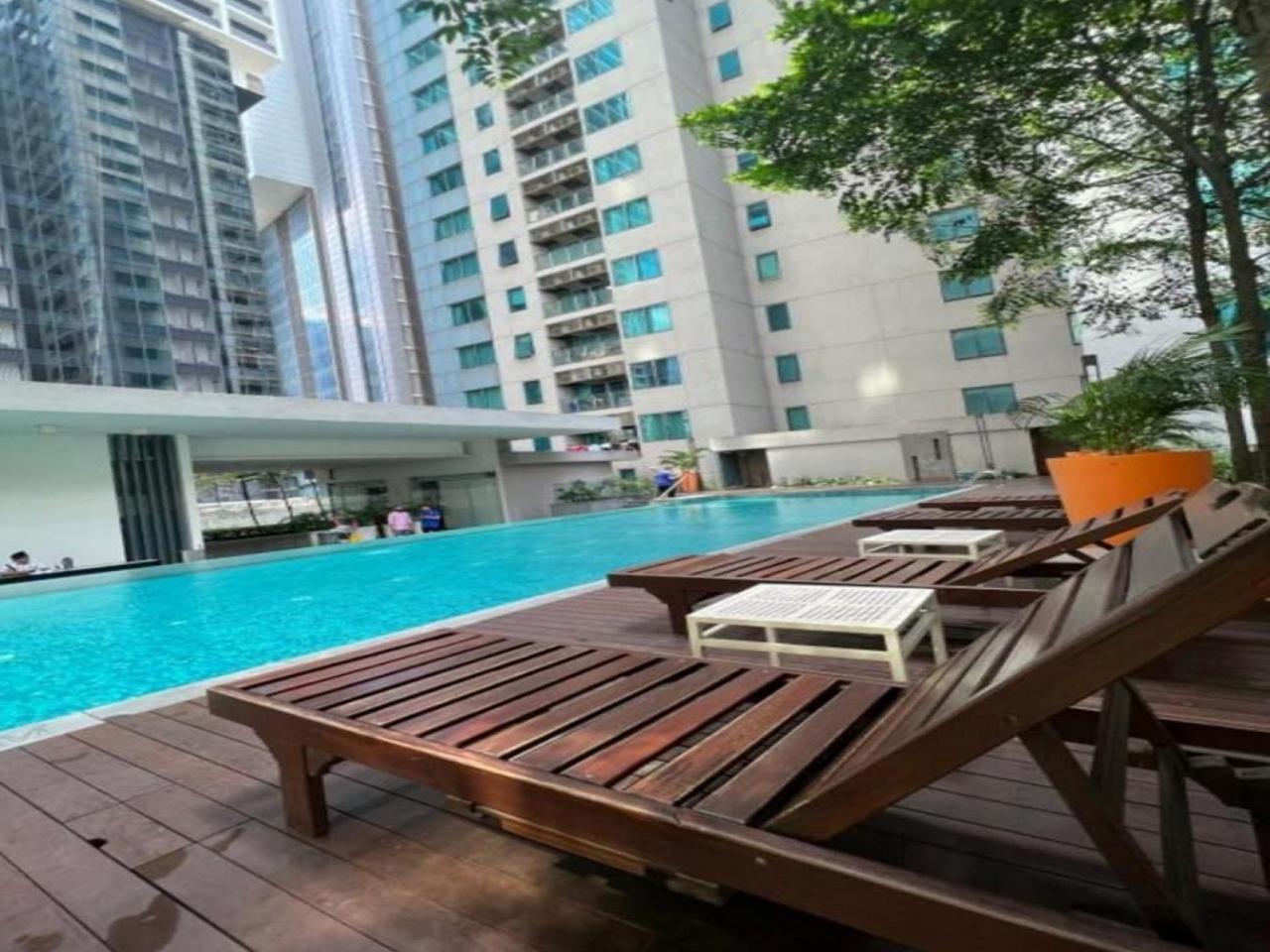 Pangsapuri Cool At Mercu Summer Suites *